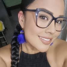 VIDEO: Así intentaron encarar a #Sheinbaum maestros de la Sección 22 de la  CNTE durante su visita a la Mixteca en #Oaxaca.