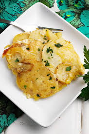 In 4 quart pan, mix half land half, salt and pepper. Super Cheesy Crockpot Scalloped Potatoes Laptrinhx News