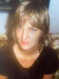 Can someone restore 1970s photo of parents?