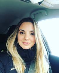 Carissa Butler's Instagram, Twitter & Facebook