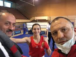 Jun 07, 2021 · fransa'nın başkenti paris'te devam eden 2020 tokyo olimpiyat oyunları avrupa kota müsabakalarında bugün oynanan yarı final müsabakaları sonunda 51 kiloda buse naz çakıroğlu ve 69 kiloda busenaz sürmeneli finale yükseldi. Buse Naz Cakiroglu Sirbistan Da Bir Ust Tura Yukseldi Turkiye Boks Federasyonu