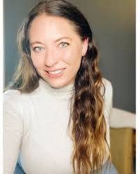 Hannah Christopherson's Instagram, Twitter & Facebook