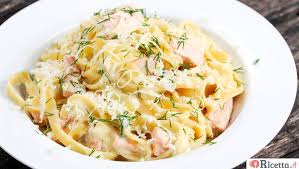 Pasta Al Salmone Ricetta It Ricetta Nel 2020 Ricette Pasta Al Salmone Pasti Italiani