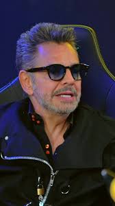 Eugenio Derbez y Adam Sandler: Un Duo Divertido