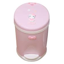 Maybe you would like to learn more about one of these? Hello Kitty Desktop Trash Bin Mini Flip To Odour Proof Cute Plastic Buckets Table Garbage Can Small Trash Can Mini Dustbin Buy At The Price Of 19 19 In Aliexpress Com Imall Com