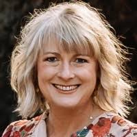 40+ "Elizabeth Rae" profiles