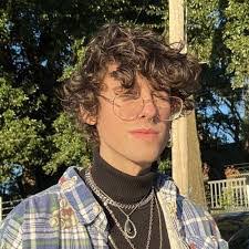 Brandon Bury's Instagram, Twitter & Facebook