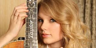 Hasil gambar untuk foto taylor swift back to december