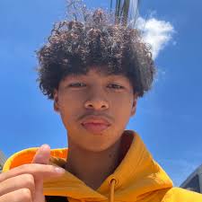 Boo Alvarez (@boo.alvarez.33) • Facebook