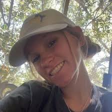 Hannah Oswald (hannahoswald27)