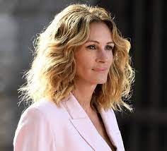 Before we update you with julia roberts upcoming movies, let's take a dig in the life of the great actress and her movies till date. Julia Roberts Net Worth 2021 Julia Roberts Biography Income