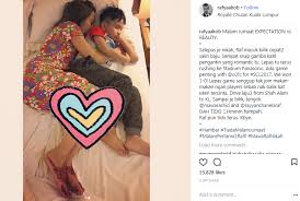 Pelakon mawar rashid semalam dilamar kekasihnya raf yaakob dalam suasana yang cukup romantis. Selepas Nikah Raf Dedah Tiada Malam Pertama Dengan Mawar Iluminasi
