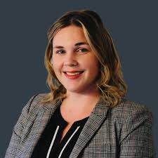 Alexandra Parish's Instagram, Twitter & Facebook