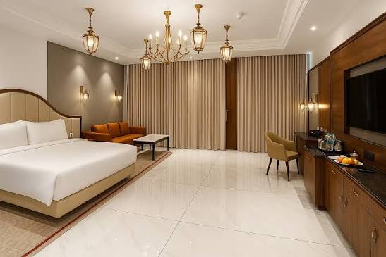 Comfort curated. Welcome in. #UdayPalaceNavsari  #AMemberOfRadissonIndividuals #NILEHospitality #ManagedByNILEHospitality # Navsari #Gujarat #India #Hotels #Hospitality [Uday Palace Navsari, A member  of Radisson Individuals, NILE Hospitality, Gujarat ...