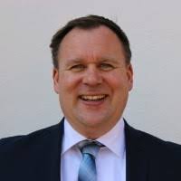 200+ "Oliver Weber" profiles