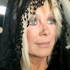 Karen Boulware's Instagram, Twitter & Facebook