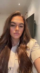 Caitlin Goins's Instagram, Twitter & Facebook