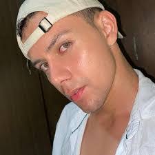 Gabriel Barragan's Instagram, Twitter & Facebook