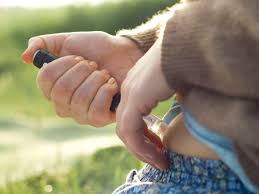 Es sollte beachtet werden, dass die blauen flecken auf jedem teil des menschlichen körpers auftreten. Blaue Flecken Beim Insulinspritzen Diabetiker Info