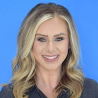 Kara Schilling's Instagram, Twitter & Facebook