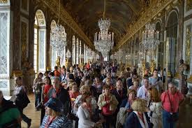 La galerie des glaces est la galerie centrale du palais de versailles à versailles, france. Spiegelsaal Galerie Des Glaces Aktivitaten 2021 Viator