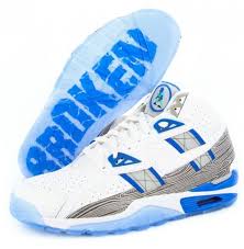 All Black Bo Jackson Sneakers Broken Bats Nike Air Trainer Sc High Sneakernews Com Bo Jackson Shoes Bo Jackson Sneakers Sneakers Men Fashion