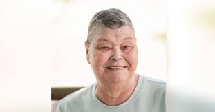 Karen Dubay's Instagram, Twitter & Facebook