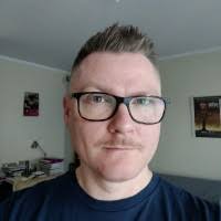 50+ profili według frazy „Christopher”