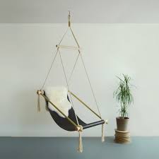 Inflatable chairs were cool in the '90s, but these hanging chairs are so much better. Diy Hanging Hammock Chair The Chronicles Of Home