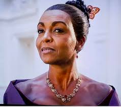 He is smiling... The Duke rarely smiles." 💙 Lady Danbury