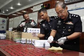 Lawatan ke ipd pasir mas oleh polis daerah pasir mas facebook balai polis bertam polis daerah jeli ibu pejabat polis daerah jeli 17600 jeli kelantan 2021. Polis Tahan Penganggur Rampas Pelbagai Bahan Khayal