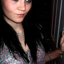 Robyn Lockwood (@robynlouisee)