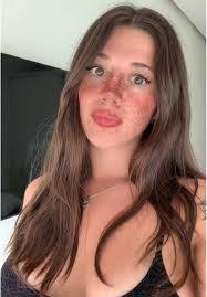 Erica Collazo's Instagram, Twitter & Facebook