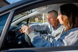 2GO - Help jongeren op weg naar hun rijbewijs én hun toekomst! Ben jij  geduldig, enthousiast en wil je écht iets betekenen voor een ander? Word  rijbuddy bij 2GO vzw en ondersteun