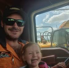 MUDFLAPS: Detroit Diesel Detroit Diesel (1960's) Size: 600mm x 600mm Price:  $88.- pair or $44.- each (incl. GST) Red and white