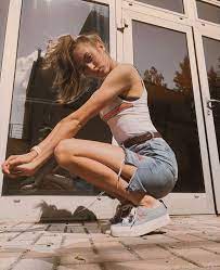 Love this photo collage with a color scheme room decor dorm grunge bedroom photoshoot ideas tumblr. Pin On Idei Dlya Foto