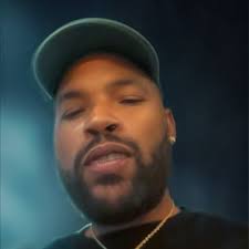 ACE (@billionboxing)