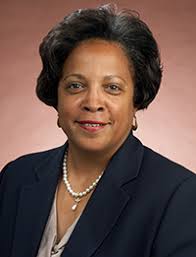 Robyn Hadley's Instagram, Twitter & Facebook