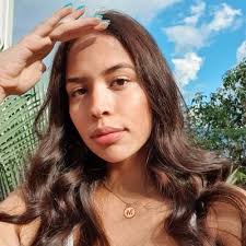 Mariana Echeverri's Instagram, Twitter & Facebook on IDCrawl
