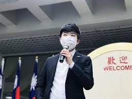 新聞苗博雅慚愧「全國民眾一起陪雙北坐牢」@hatepolitics，共有85則留言，71人參與討論，16推 39噓 30→ 對於苗博雅的言論，有網友在ptt發文指出，真是令人難過，當初同島一命、全島一命用來 形容疫情，不知道是誰開始喊的，不過當初喊的最用力那群，現在開始. Zzr0 Fjqvmbm