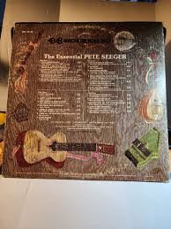 PETE SEEGER THE ESSENTIAL PETE SEEGER 1978 -Vanguard 2 LPS VG+ R34