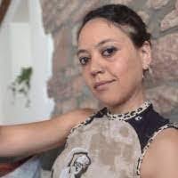 Lisa Nau's Instagram, Twitter & Facebook