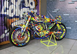 Motor tipe yang satu ini telah mengalami beberapa perubahan desainnya. Index Of Images Stories Foto Mobtrend Otogenic 0717
