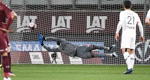 Le football club de metz est un club de football professionnel français fondé en 1919 à metz en moselle. Metz Losc Accroche A La Mi Temps Lille Peut Remercier Maignan