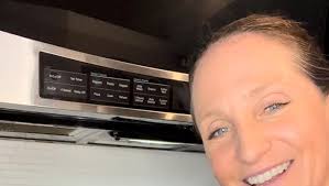 Amazon.com: Monkey Business Hug Doug Spoon Saver, Spoon Holder and Lid  Lifter