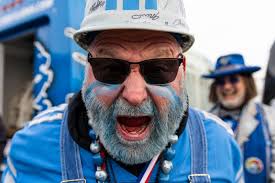 Lions and Vikings fans celebrate Sunday night football