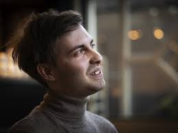 William Älgebrink kom nära seriemördaren i sin debutroman: ”Det var djupt  obehagligt”