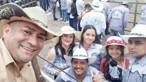 Domingo de Rodeo en la Parroquia #Torata acompañando a nuestros Amigos de  #Rancho3Eduardos dignos representantes de la Cultura Montubia de Nuestro  Cantón Camilo Ponce Enriquez. #NuestraGenteNuestroTesoro  #OrgullosamentePonceños