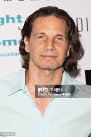 2.313 Worth Película Stock Photos, High-Res Pictures, and Images