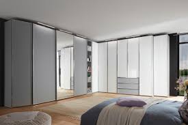 Der planer unterstützt den kunden online bei der. Staud Sinfonie Plus Eckschrank Kombi Grau Weiss Mobel Letz Ihr Online Shop